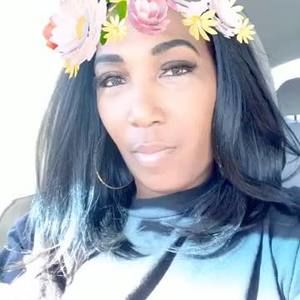 Meet your Posher, Tabitha